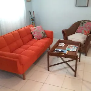lynns-cozy-cottage.comcaribbean.com/